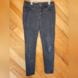 St. John's Bay dark gray size 8 skinny leg jeans